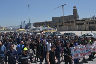 «Μια γροθιά» απέναντι σε απειλές και εκφοβισμούς